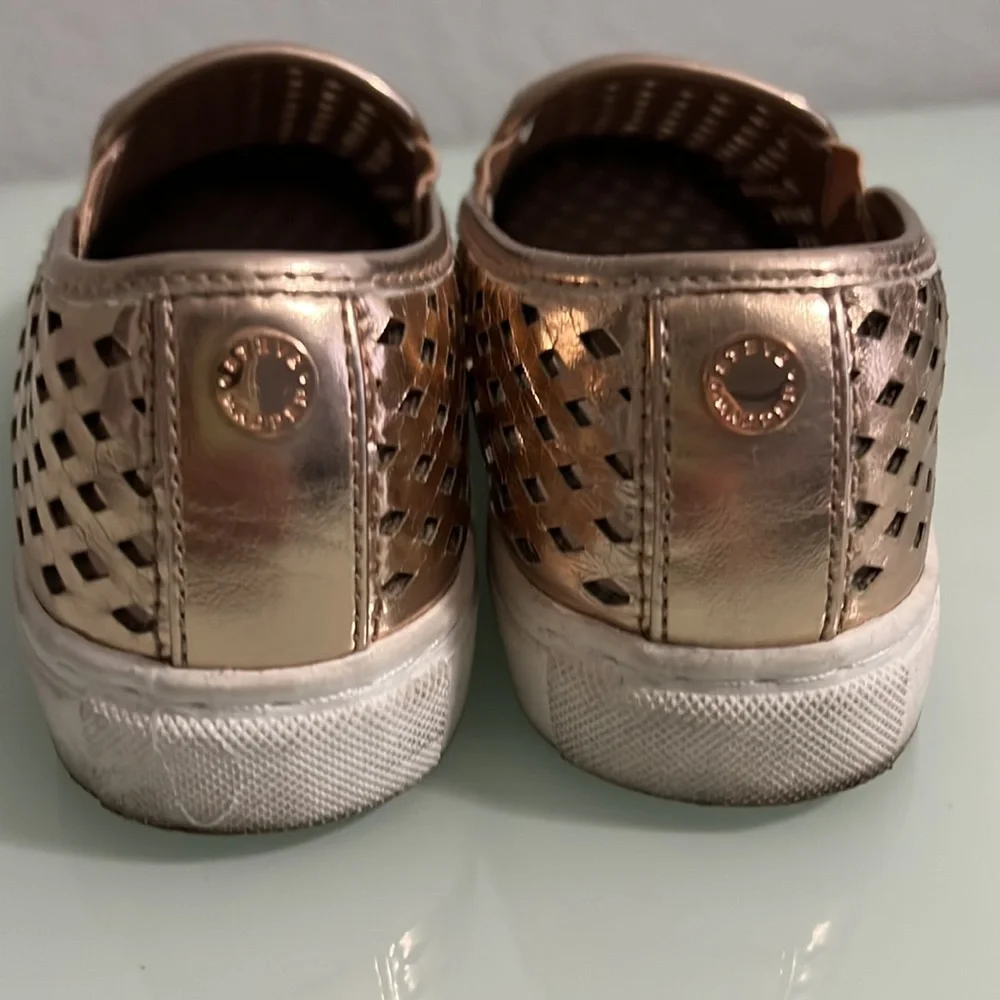 Steve Madden - Picture 3 of 9